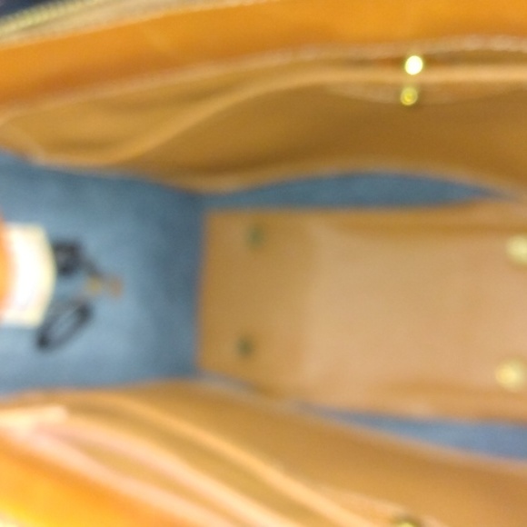 Brand new Dooney & Bourke bag - Picture 9 of 14